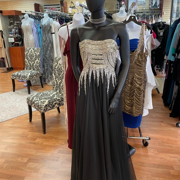 Terani couture long black chiffon dress beaded top Size 0 and 4 - Picture 3 of 5